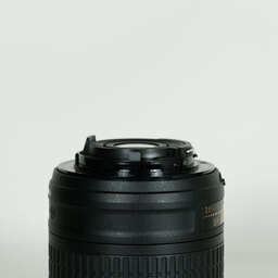 Nikon AF-S DX NIKKOR 18-55mm f3.5-5.6G VR II Nikon AF-S DX NIKKOR 18-55mm f3.5-5.6G VR II