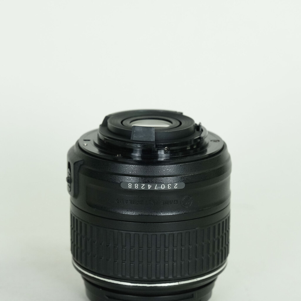 Nikon AF-S DX NIKKOR 18-55mm f3.5-5.6G VR II