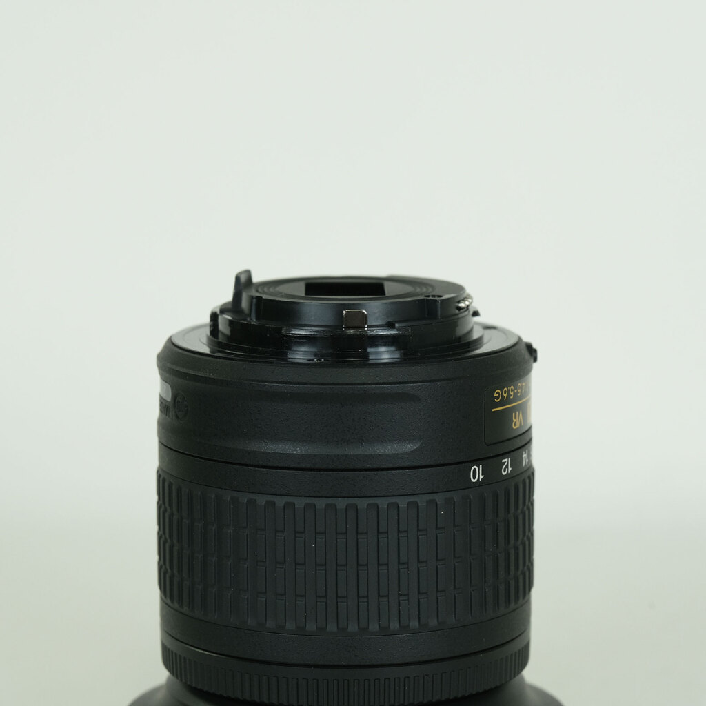 Nikon AF-P DX NIKKOR 10-20mm F4.5-5.6G VR Nikon AF-P DX NIKKOR 10-20mm F4.5-5.6G VR