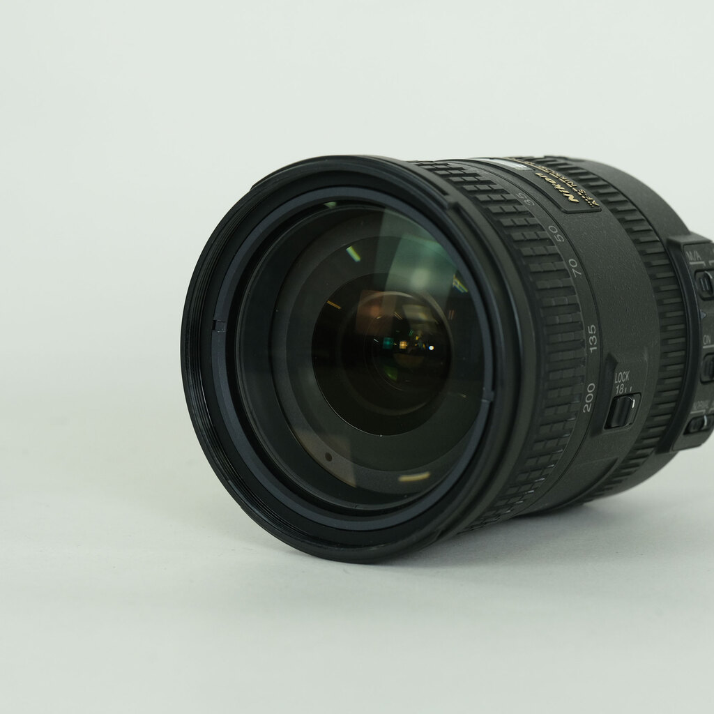 Nikon AF-S DX NIKKOR 18-200mm F3.5-5.6G ED VR II