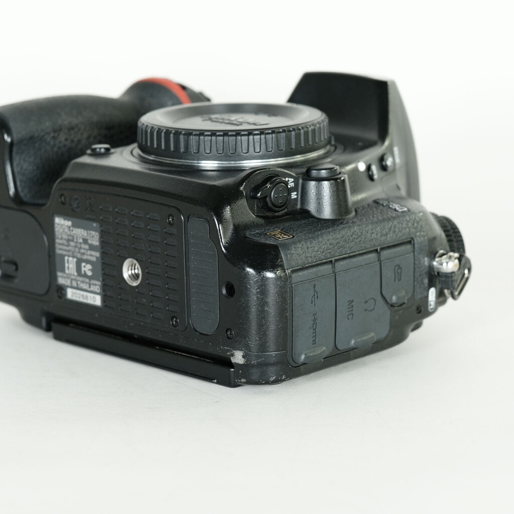 Nikon D750の出品 | ONE SCENE（ワンシーン）