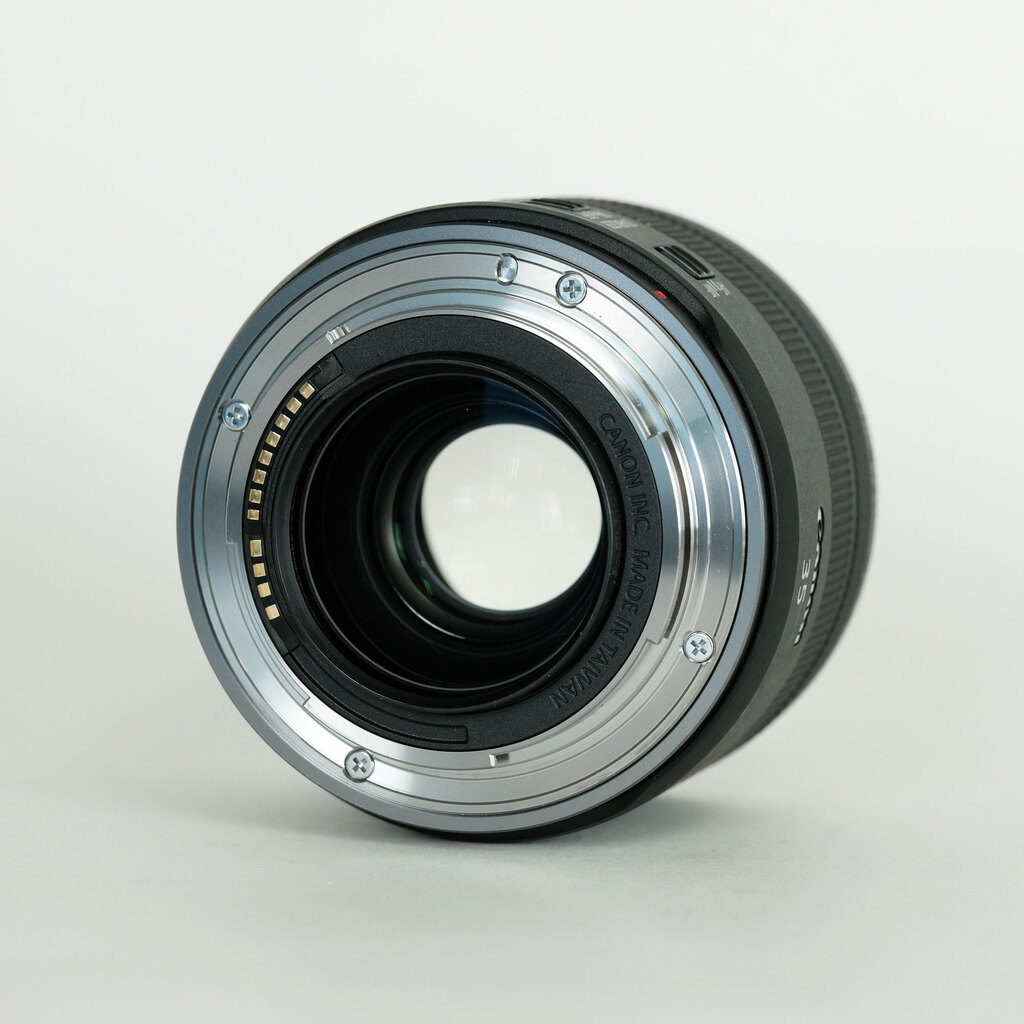 Canon RF35mm F1.8 MACRO IS STM
