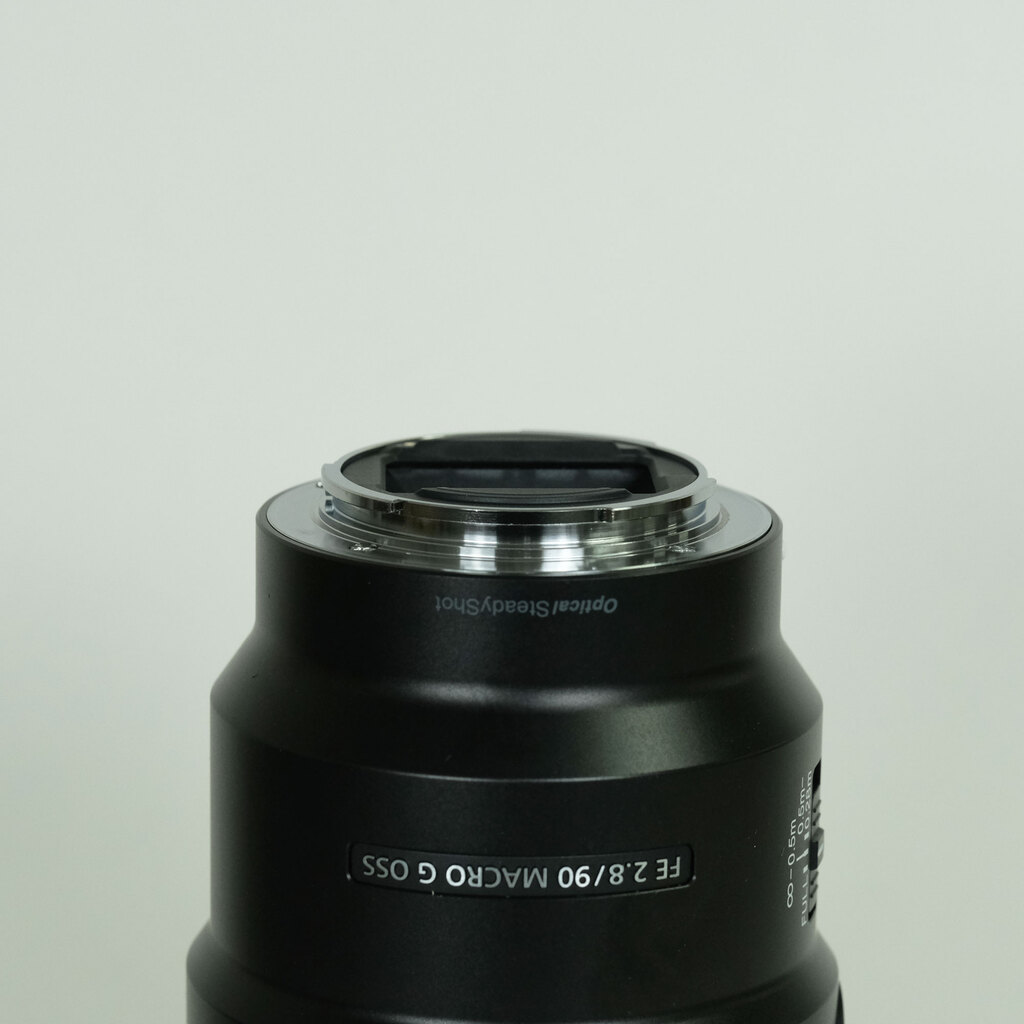SONY FE 90mm F2.8 Macro G OSS SEL90M28G