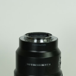 SONY FE 90mm F2.8 Macro G OSS SEL90M28G