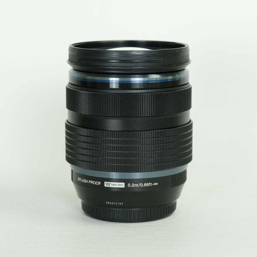 OLYMPUS M.ZUIKO DIGITAL ED 12-40mm F2.8 PRO II