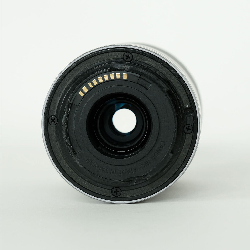 Canon EF-M55-200mm F4.5-6.3 IS STM シルバー