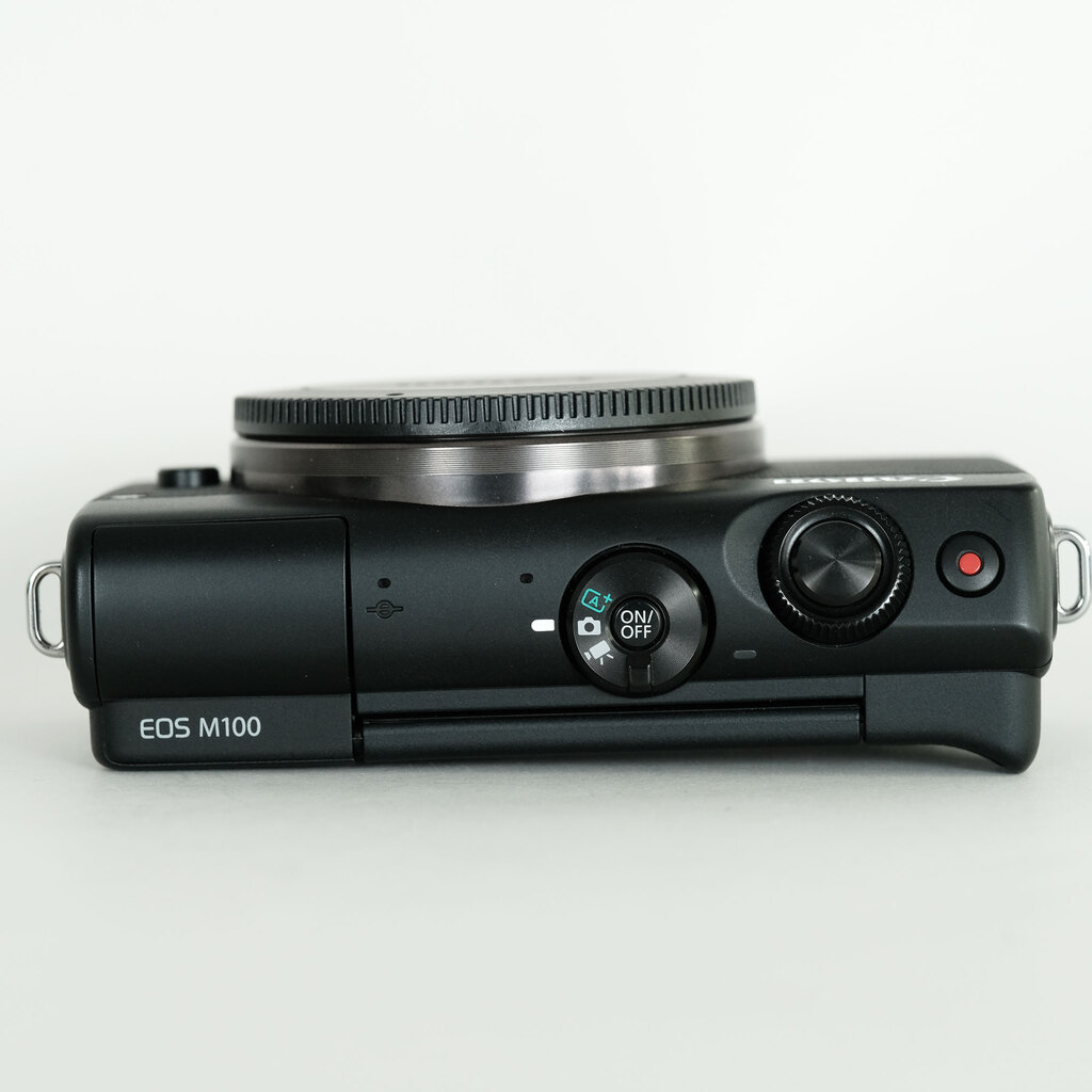 Canon EOS M100 Canon EOS M100