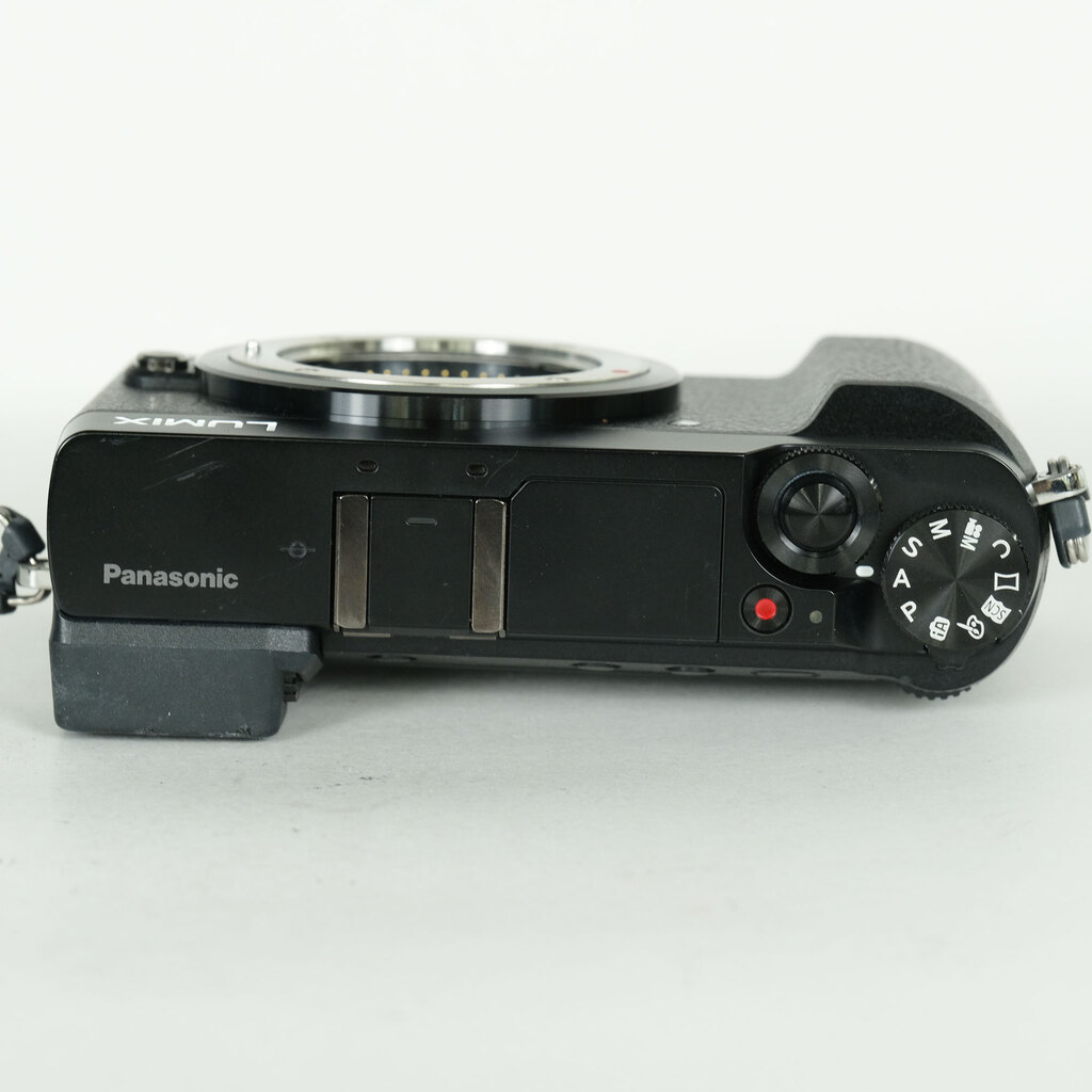 Panasonic LUMIX DMC-GX7MK2 ボディ ブラックの出品 | ONE SCENE（ワン
