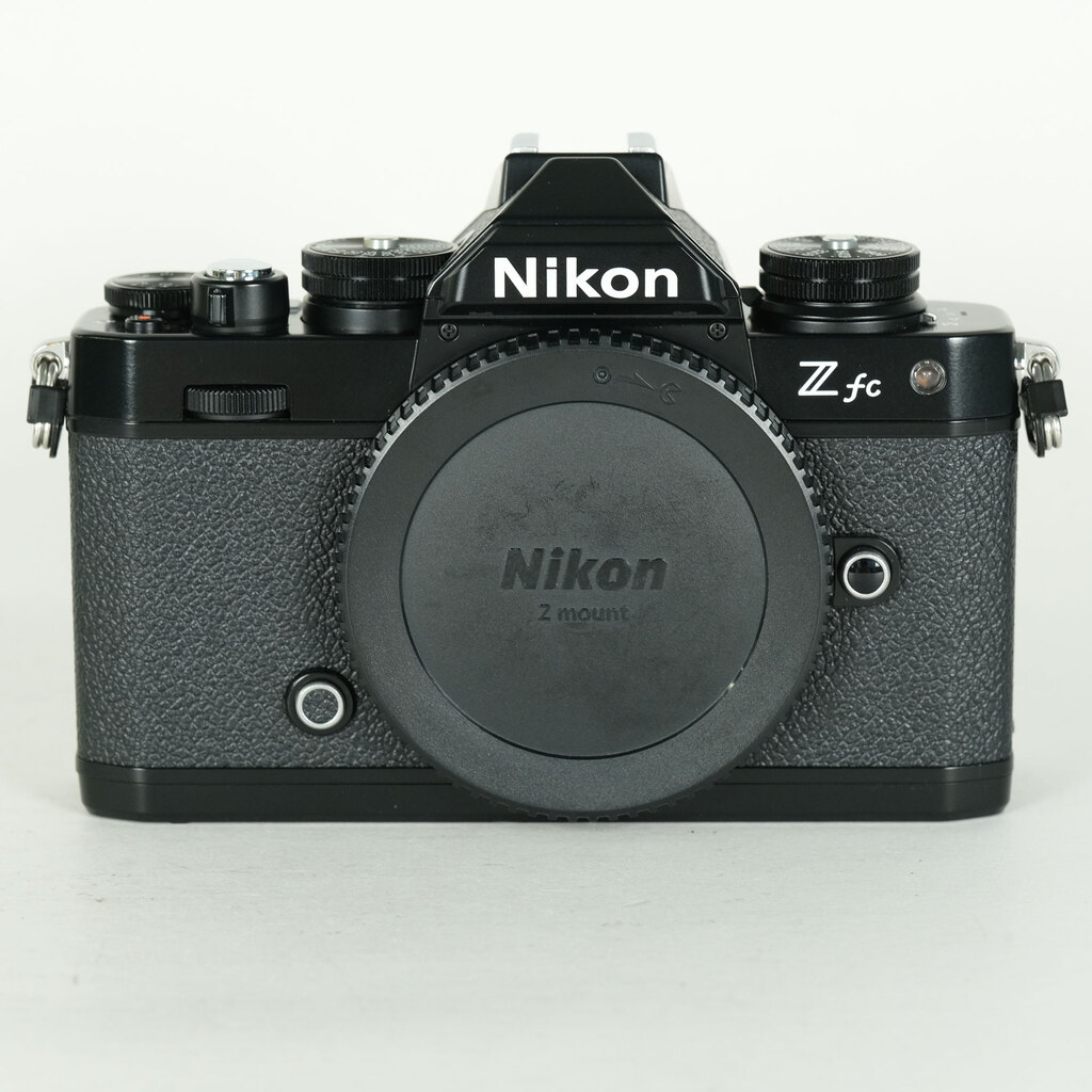 Nikon Z fc [�{�f�B �u���b�N]