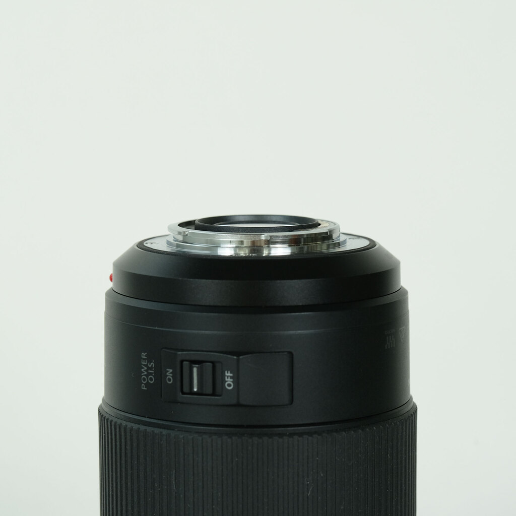 Panasonic LUMIX G VARIO 100-300mm / F4.0-5.6 II / POWER O.I.S. Panasonic LUMIX G VARIO 100-300mm / F4.0-5.6 II / POWER O.I.S.