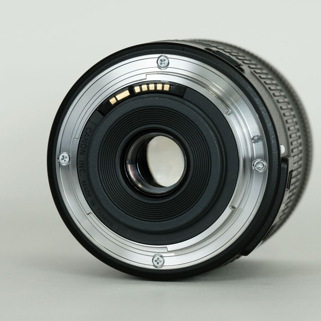 Canon EF-S18-135mm F3.5-5.6 IS STM