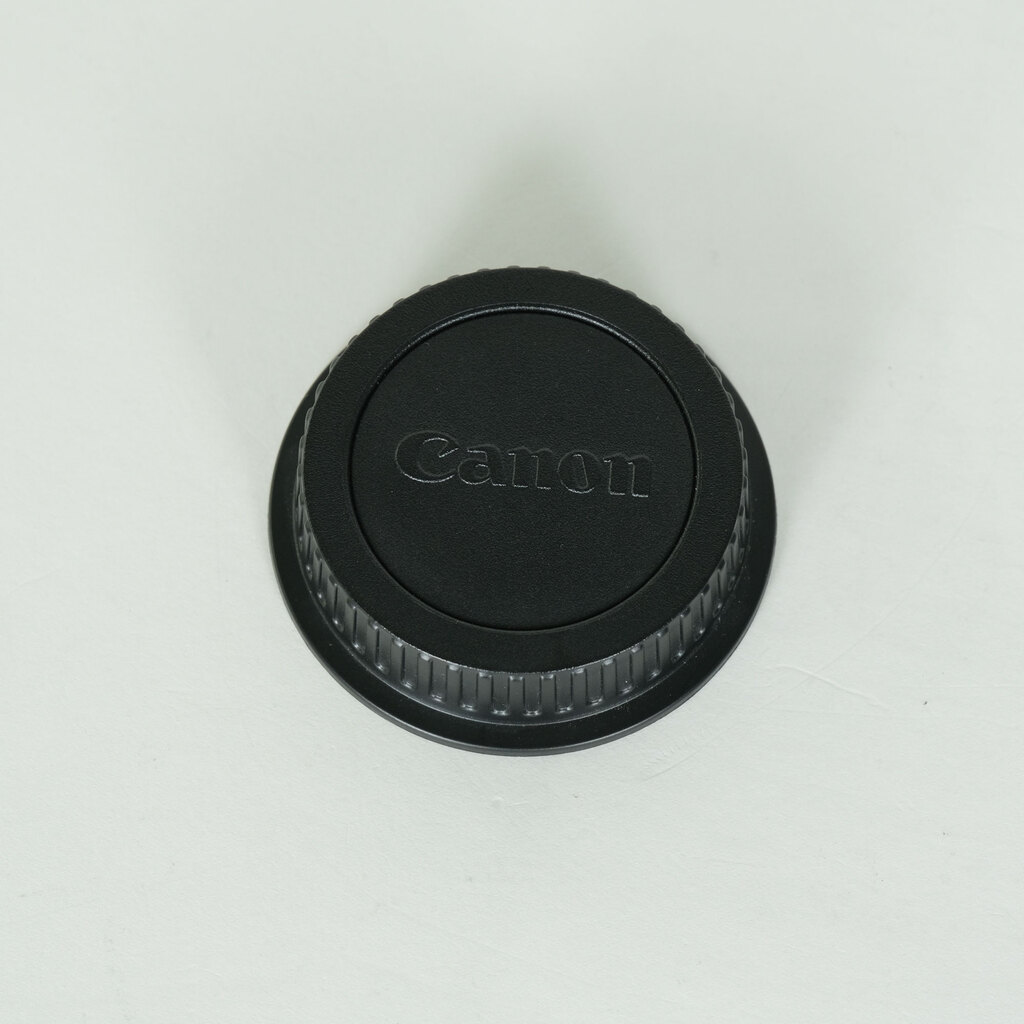 Canon EF-S18-55mm F3.5-5.6 IS STM