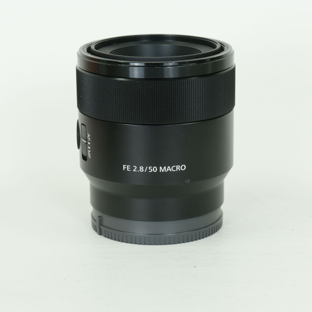 SONY FE 50mm F2.8 Macro SEL50M28