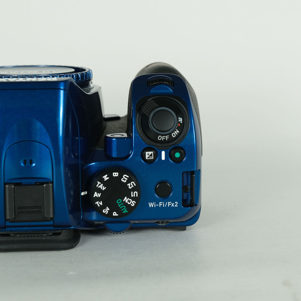 PENTAX KF ボディ クリスタルブルーの出品 | ONE SCENE（ワンシーン）