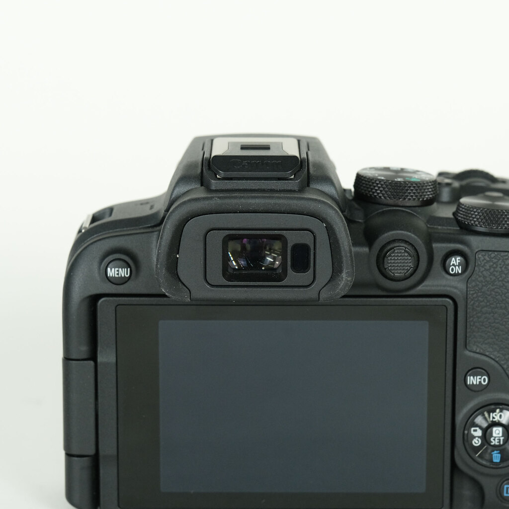 Canon EOS R10
