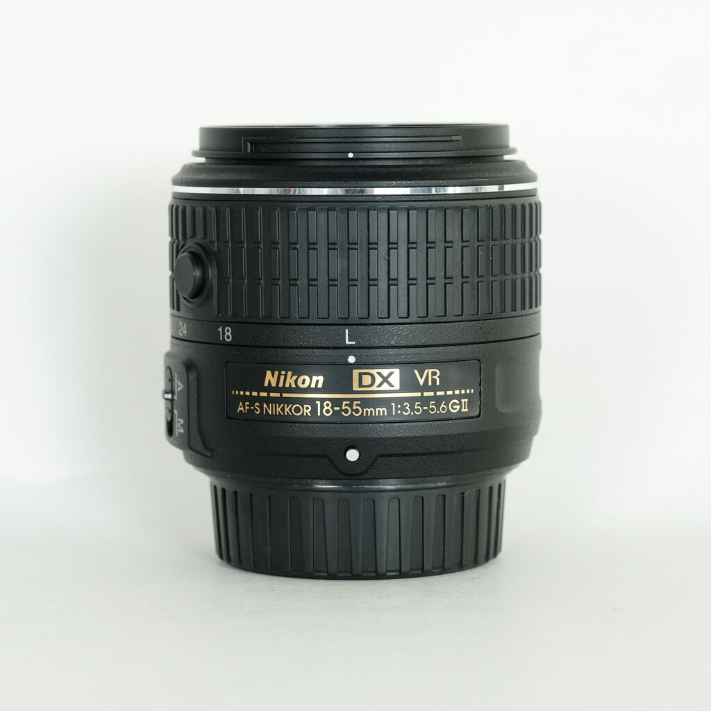 Nikon AF-S DX NIKKOR 18-55mm f3.5-5.6G VR II