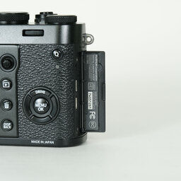FUJIFILM X100F ブラック FUJIFILM X100F ブラック
