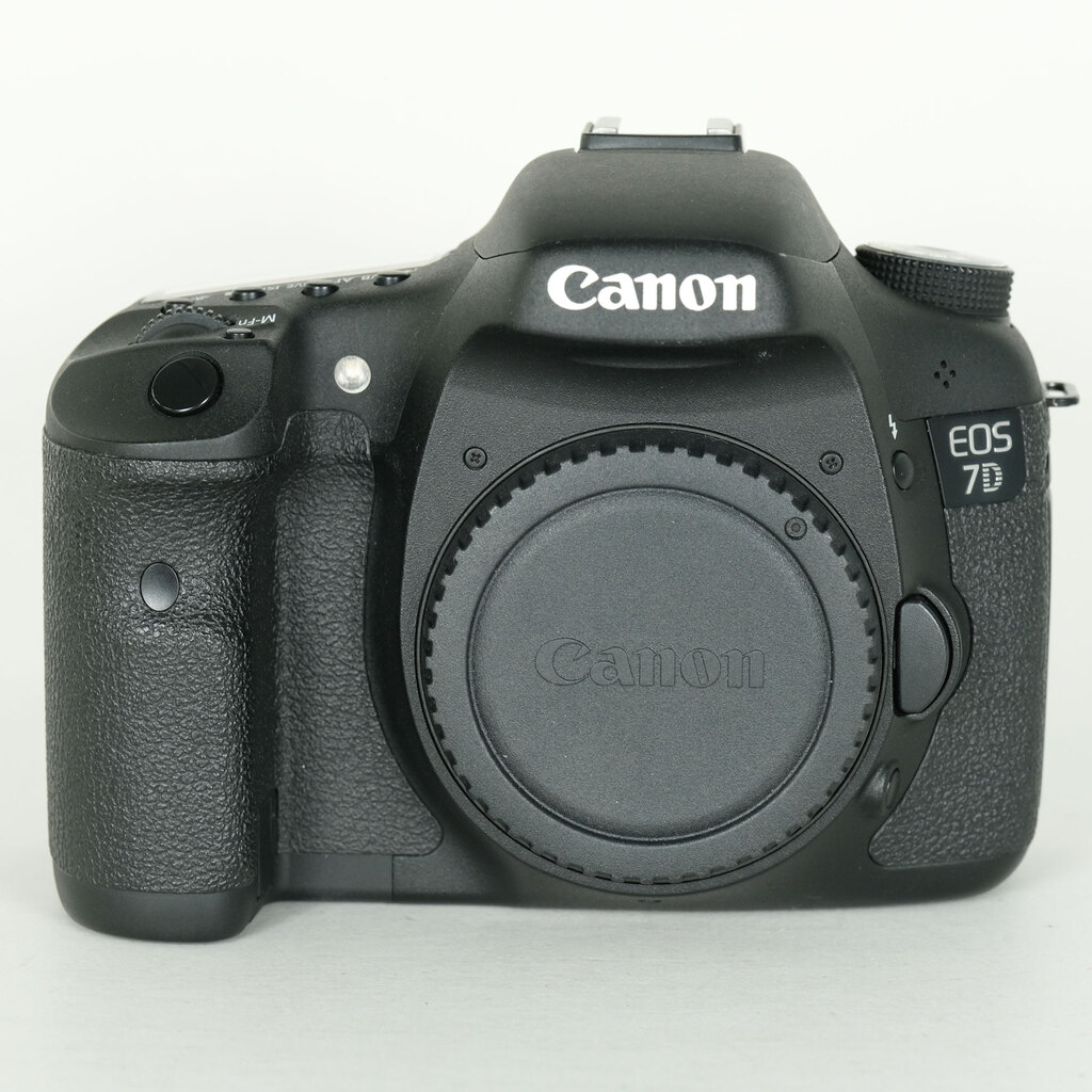 Canon EOS7D ボディの出品 | ONE SCENE（ワンシーン）