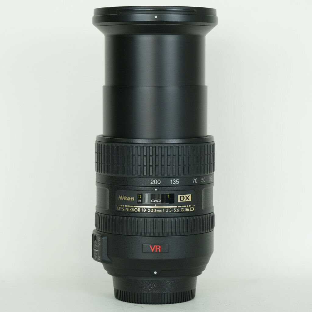 Nikon AF-S DX VR Zoom-Nikkor 18-200mm F3.5-5.6G IF-ED