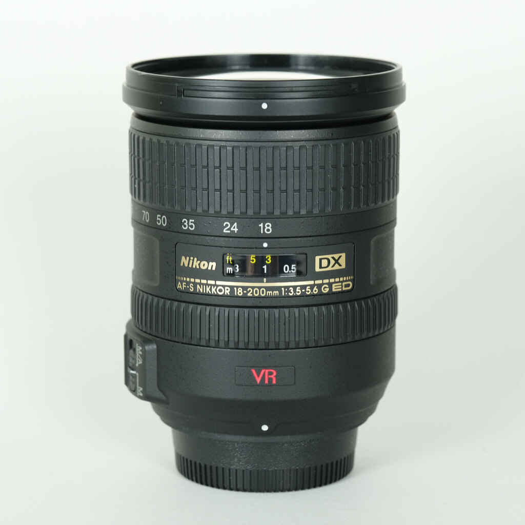 Nikon AF-S DX VR Zoom-Nikkor 18-200mm F3.5-5.6G IF-ED