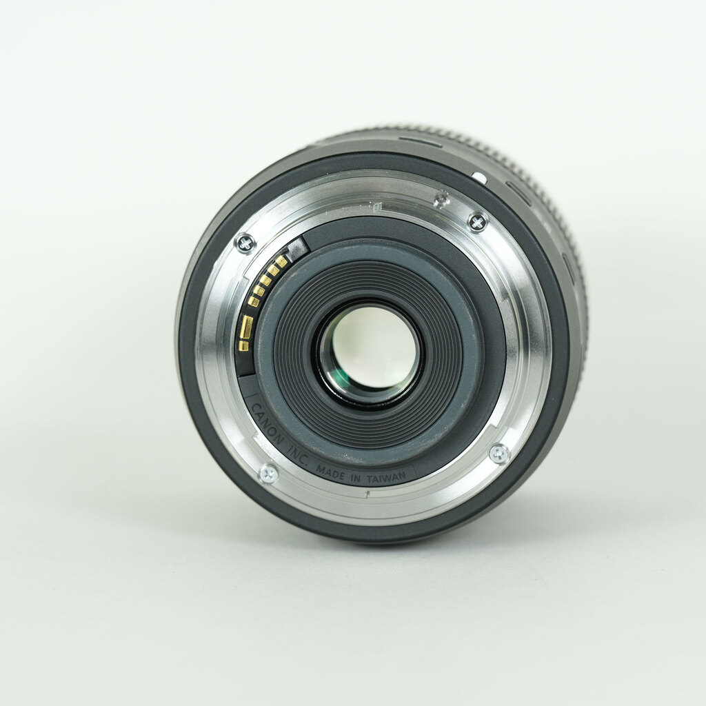 Canon EF-S18-135mm F3.5-5.6 IS USM