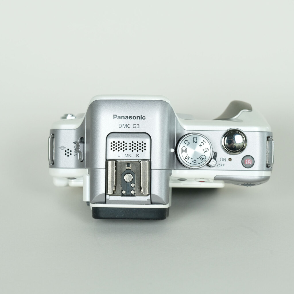 Panasonic LUMIX DMC-G3-W ボディ シェルホワイト