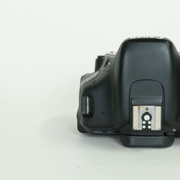 Canon EOS Kiss X5 ボディ