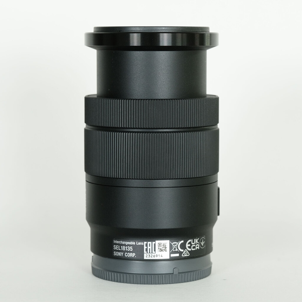 SONY E 18-135mm F3.5-5.6 OSS SEL18135