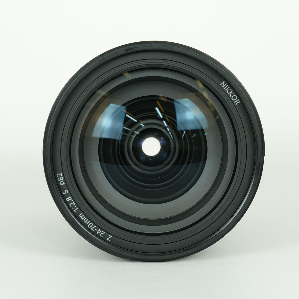 Nikon NIKKOR Z 24-70mm f/2.8 S Nikon NIKKOR Z 24-70mm f/2.8 S