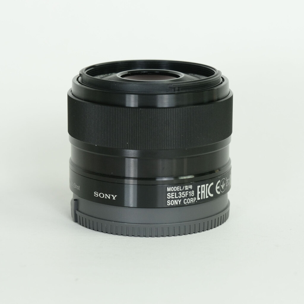 SONY E 35mm F1.8 OSS SEL35F18