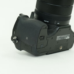 SONY Cyber-shot DSC-RX10M4