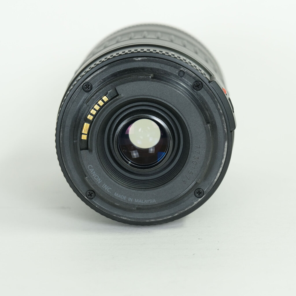 Canon EF90-300mm F4.5-5.6 USM
