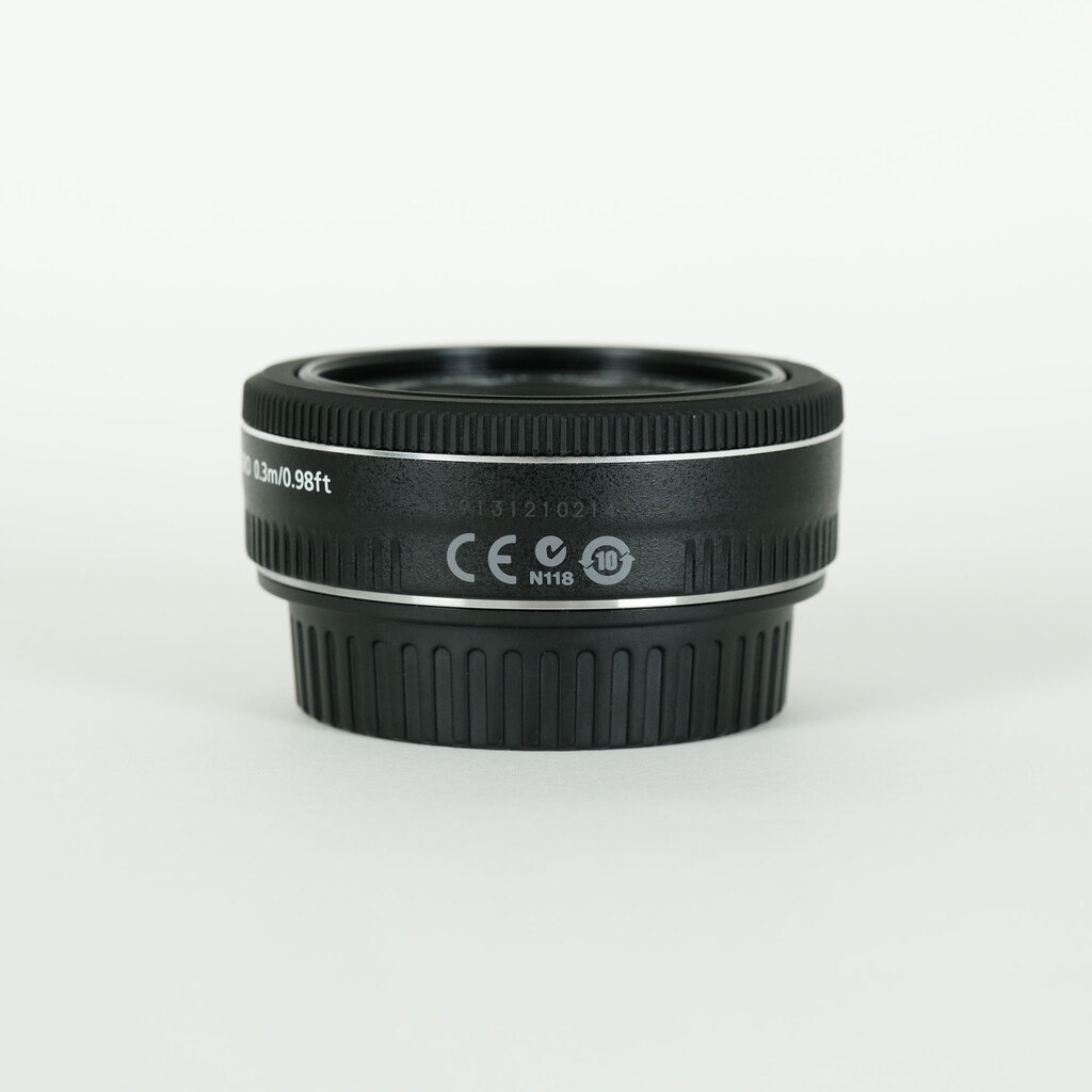 Canon EF40mm F2.8 STM Canon EF40mm F2.8 STM