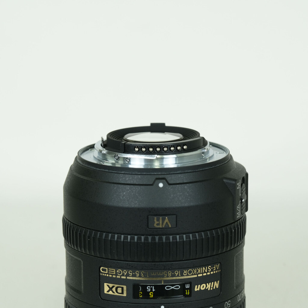 Nikon AF-S DX NIKKOR 16-85mm F3.5-5.6G ED VR