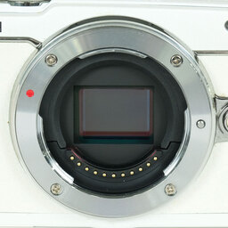 OLYMPUS PEN Lite E-PL7 ボディ ホワイト OLYMPUS PEN Lite E-PL7 ボディ ホワイト