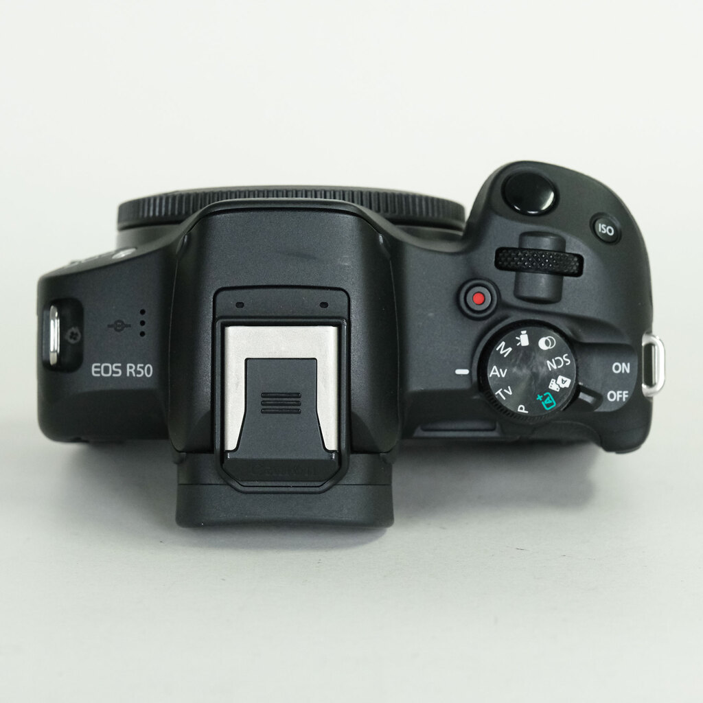 Canon EOS R50