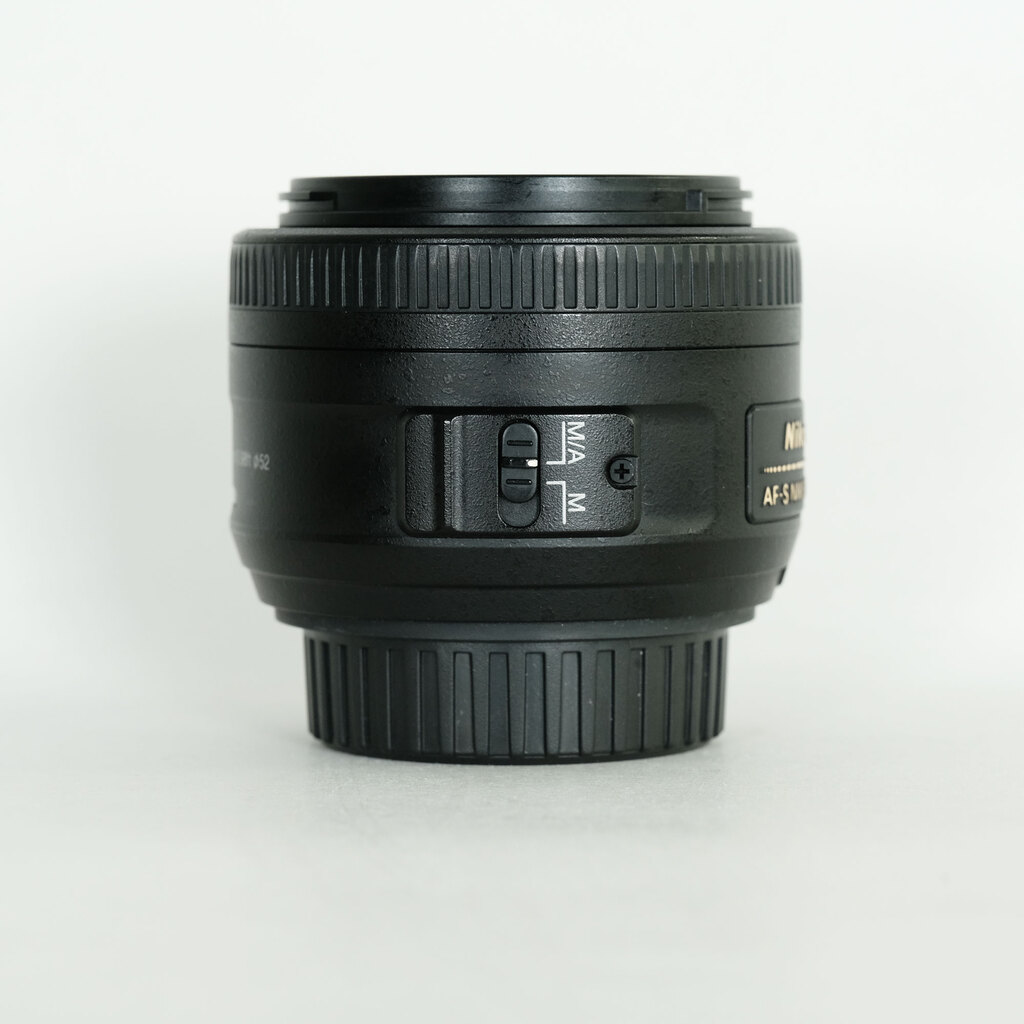 Nikon AF-S DX NIKKOR 35mm f/1.8G