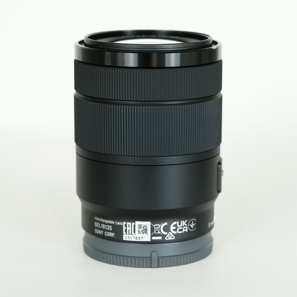 SONY E 18-135mm F3.5-5.6 OSS SEL18135
