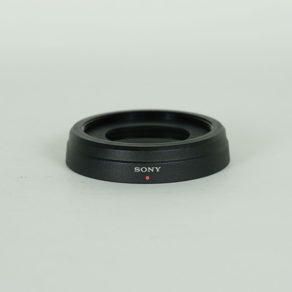 SONY E 20mm F2.8 SEL20F28