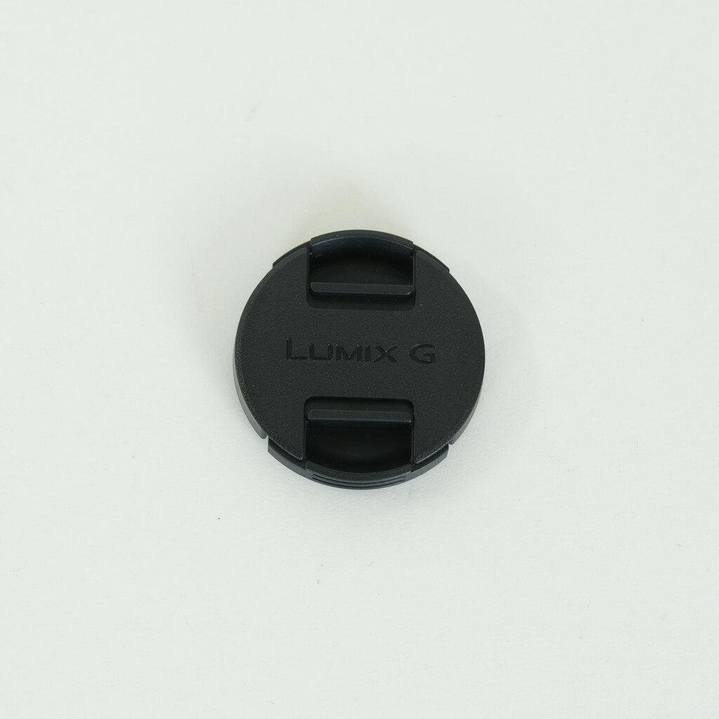 Panasonic LUMIX G VARIO 12-32mm / F3.5-5.6 ASPH. / MEGA O.I.S.