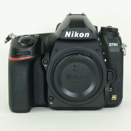 Nikon D780