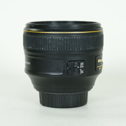 Nikon AF-S NIKKOR 58mm f/1.4G Nikon AF-S NIKKOR 58mm f/1.4G