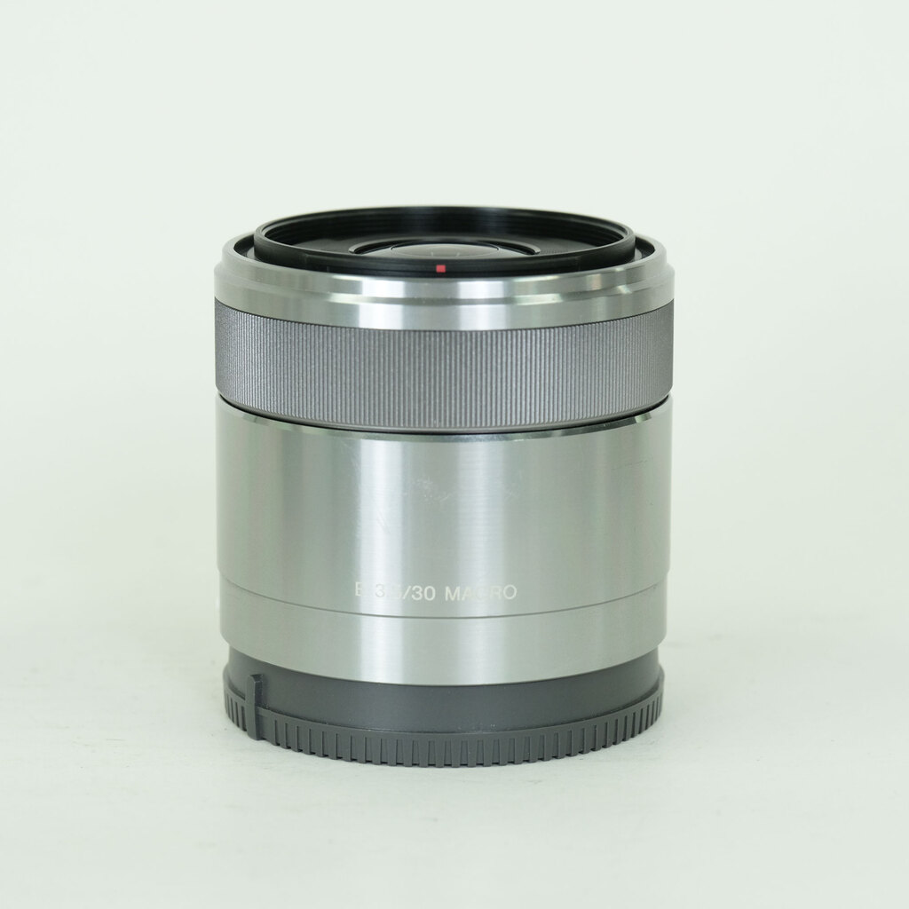 SONY E 30mm F3.5 Macro SEL30M35