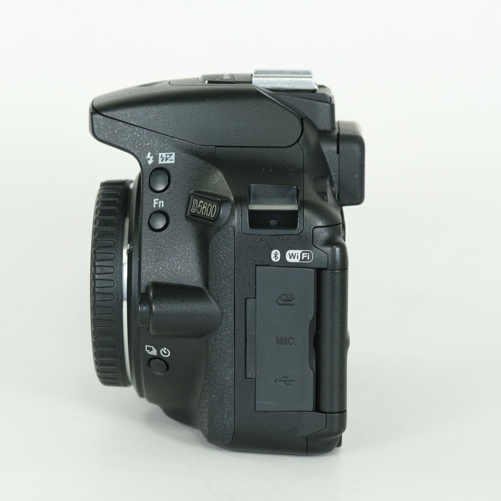 Nikon D5600