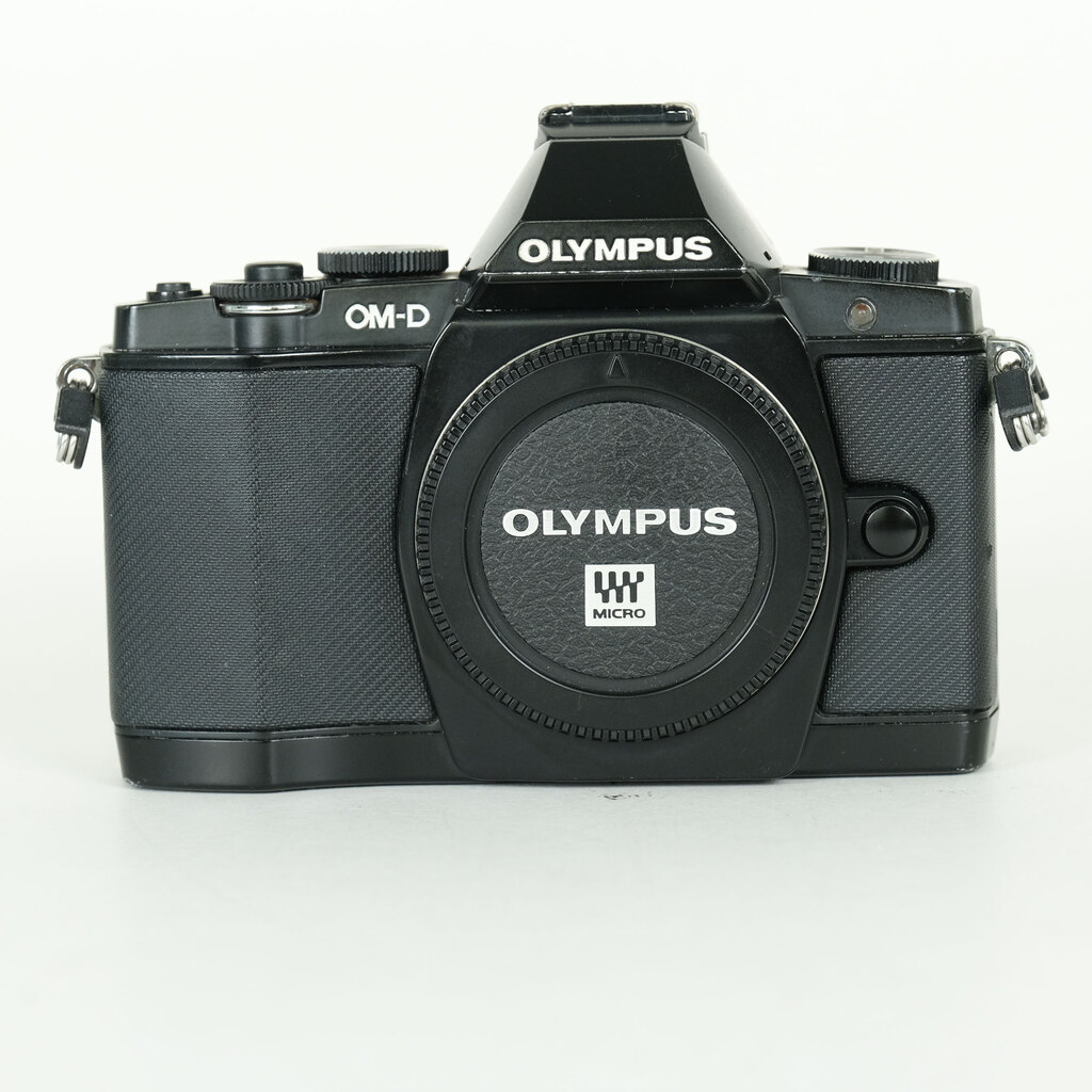 OLYMPUS OM-D E-M5 ボディ ブラックの出品 | ONE SCENE（ワンシーン）