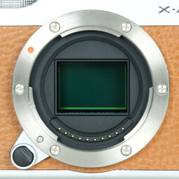 FUJIFILM X-A2 ボディ ブラウン
