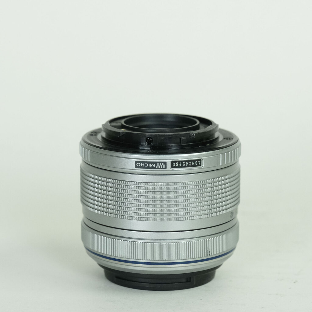 OLYMPUS M.ZUIKO DIGITAL 14-42mm F3.5-5.6IIR シルバー