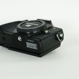 OLYMPUS OM-D E-M10 Mark III