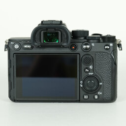 SONY α7RIV ボディ ILCE-7RM4A   【後期モデル 液晶下部にSONYロゴなし】