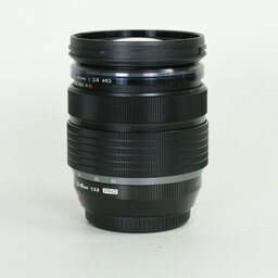 OLYMPUS M.ZUIKO DIGITAL ED 12-40mm F2.8 PRO OLYMPUS M.ZUIKO DIGITAL ED 12-40mm F2.8 PRO